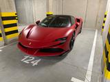 Ferrari SF90 Spider Rosso Opaco like new - rote Ferrari SF90