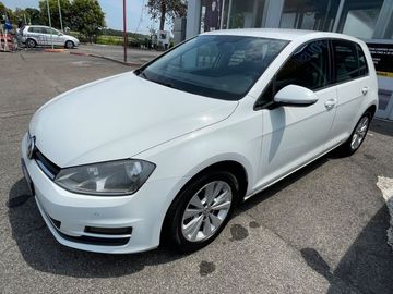 Volkswagen Golf - 3