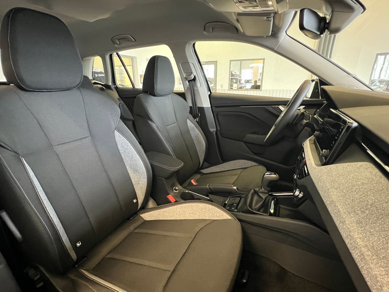 Fahrzeugabbildung SKODA Kamiq Selection 1.0 TSI DSG *AHK, LED, Komfortpa