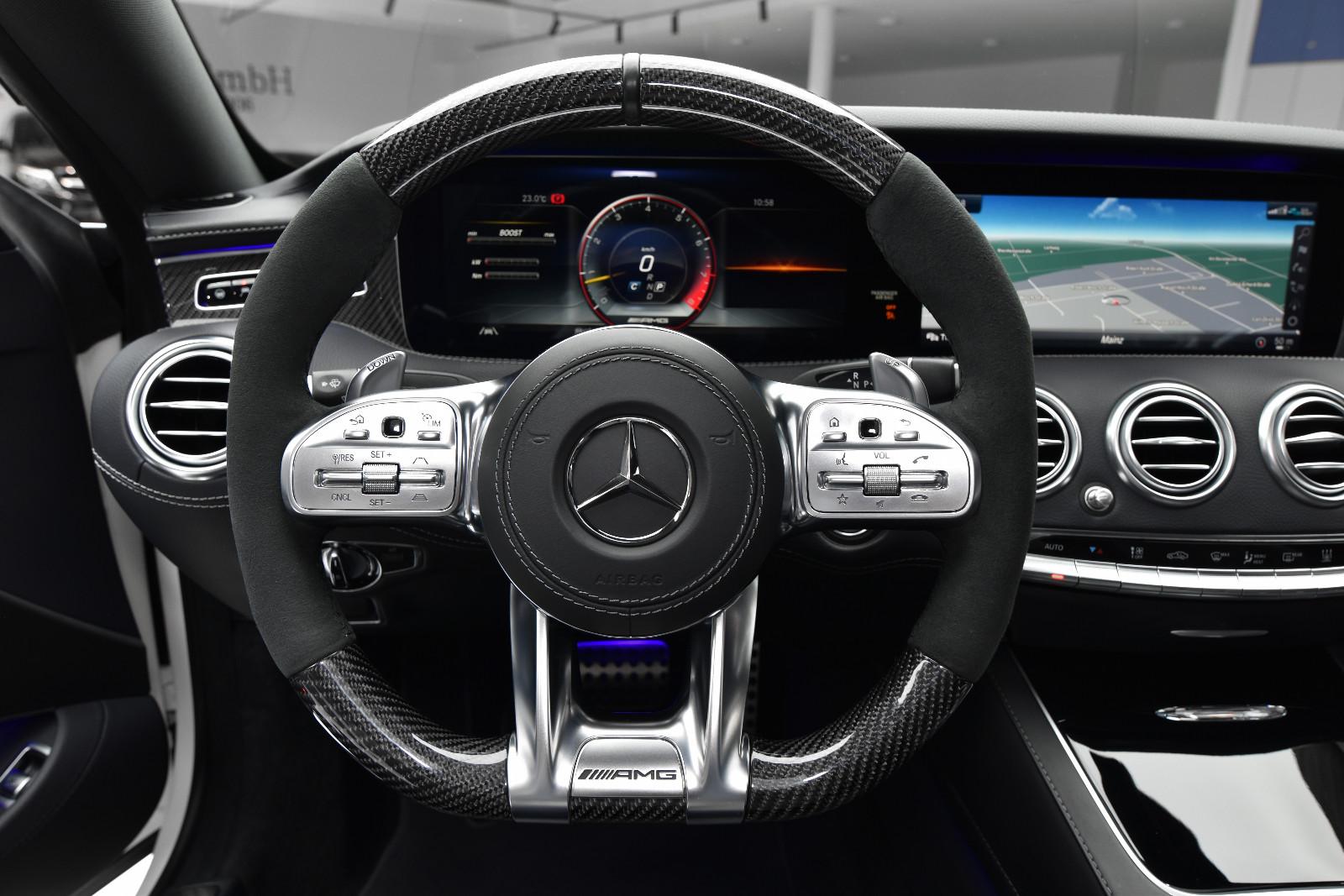 Mercedes-Benz S 63 AMG S Coupe 4Matic+ *Svarovski* Carbon*