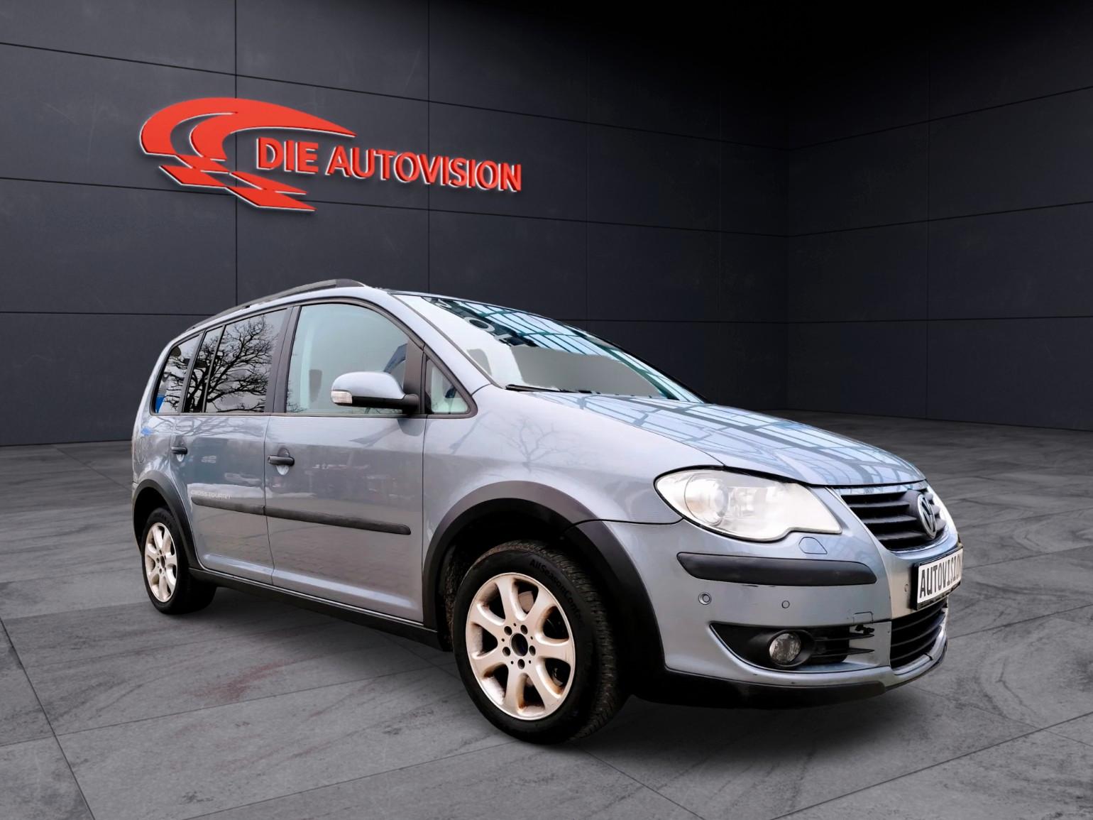 Volkswagen Touran CROSS 1.4 TSI DSG*7 Si*AHK*VOLL*KETTE+TÜV