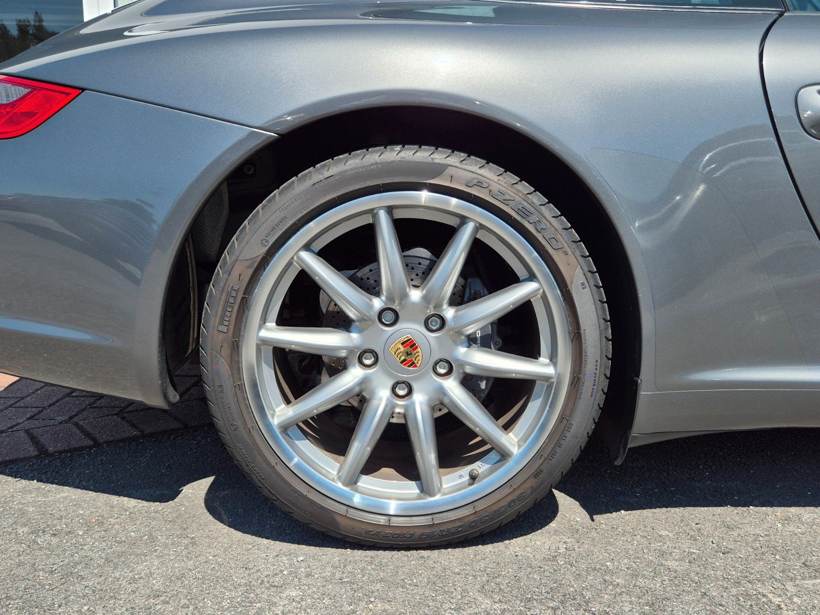 Fahrzeugabbildung Porsche 997 Carrera/Dt./Historie/Meteor Grau/Top