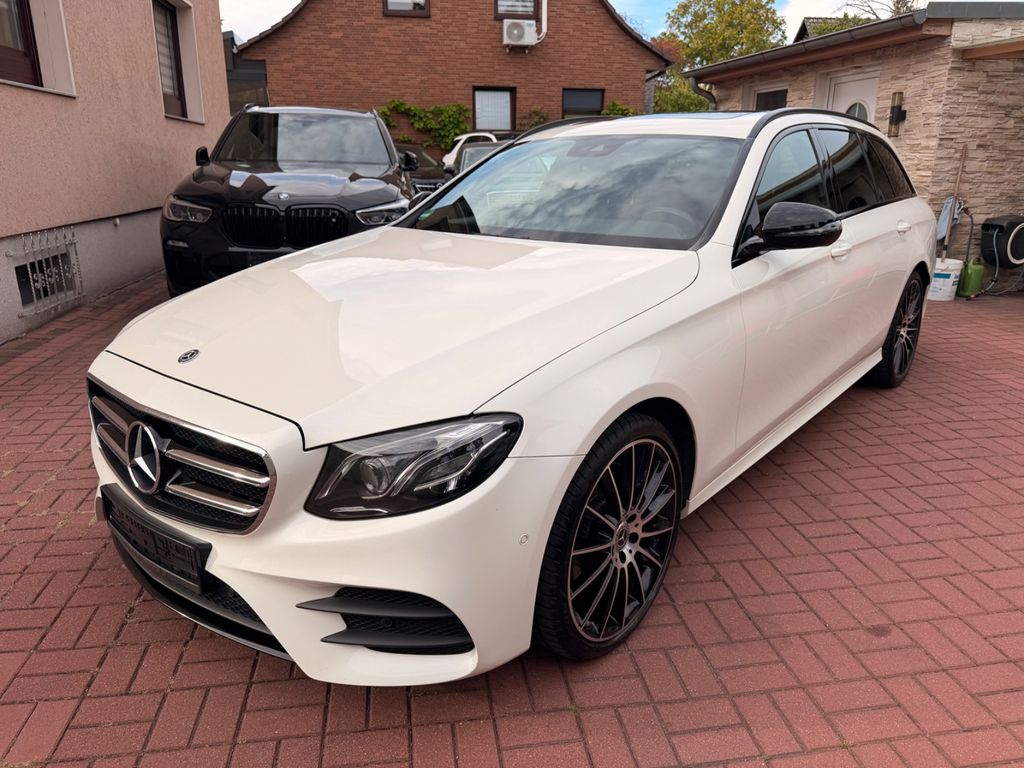 Image of Mercedes-Benz E 220