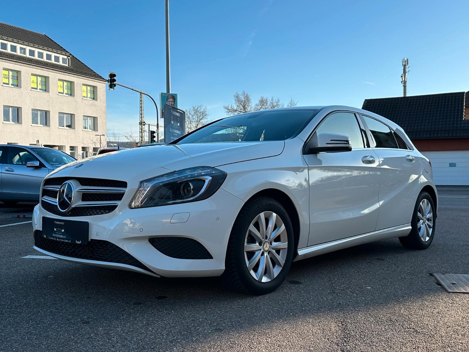 Mercedes-Benz A 180 BlueEfficiency*NAVI*BIXENON*RFK*PDC*SHZ*