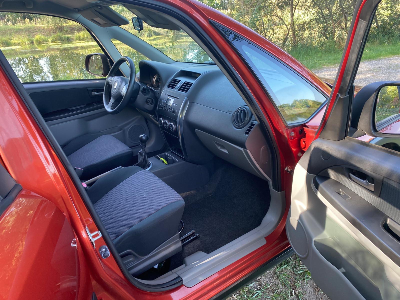 Suzuki SX4 1.6 VVT 2WD Comfort Klima ,TÜV neu !!