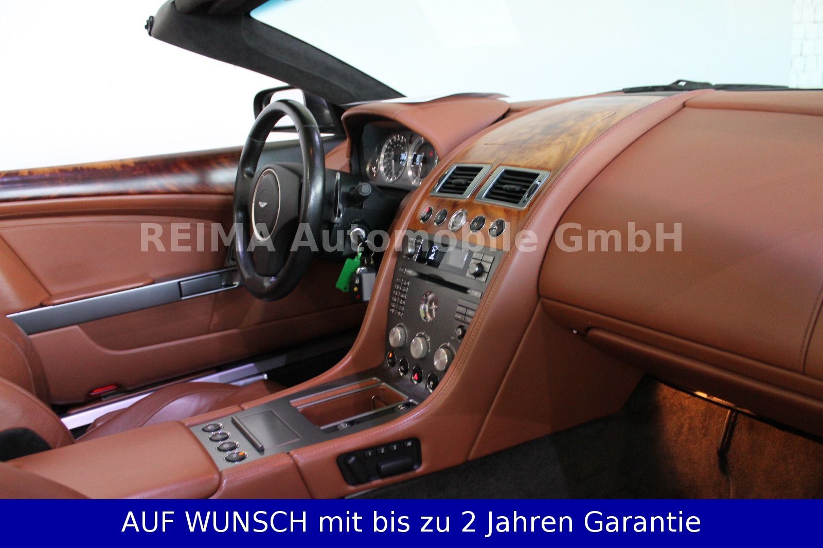 Fahrzeugabbildung Aston Martin DB9 Volante 5.9 i V12 Cabrio, Deut. Auslieferung