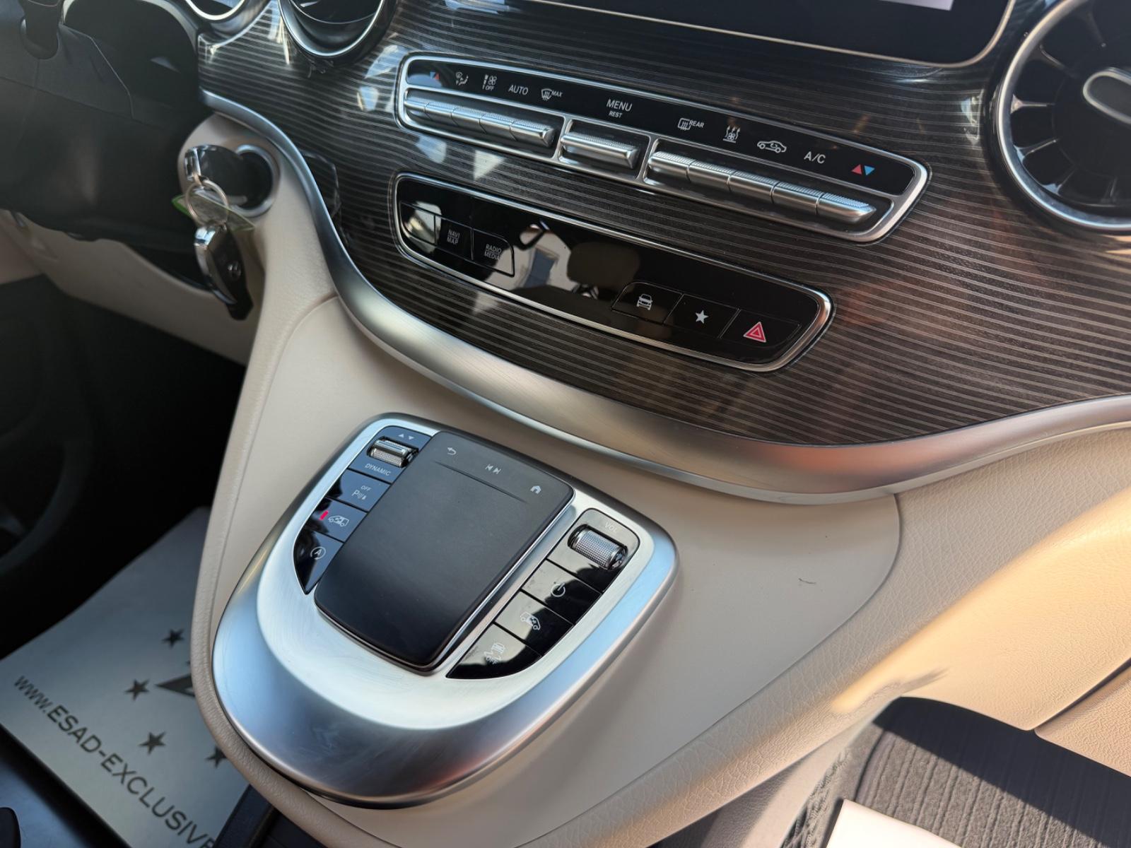 Mercedes-Benz V250d°AVANTGARDE°4MATIC°extralang°MietwagenPaket