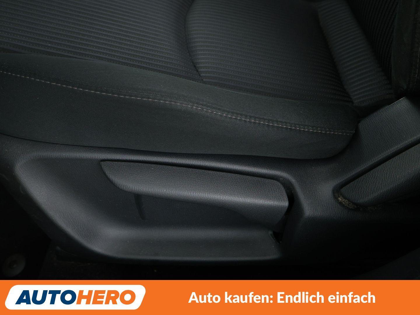 Mazda 3 2.0 Sports-Line*NAVI*HUD*XENON*