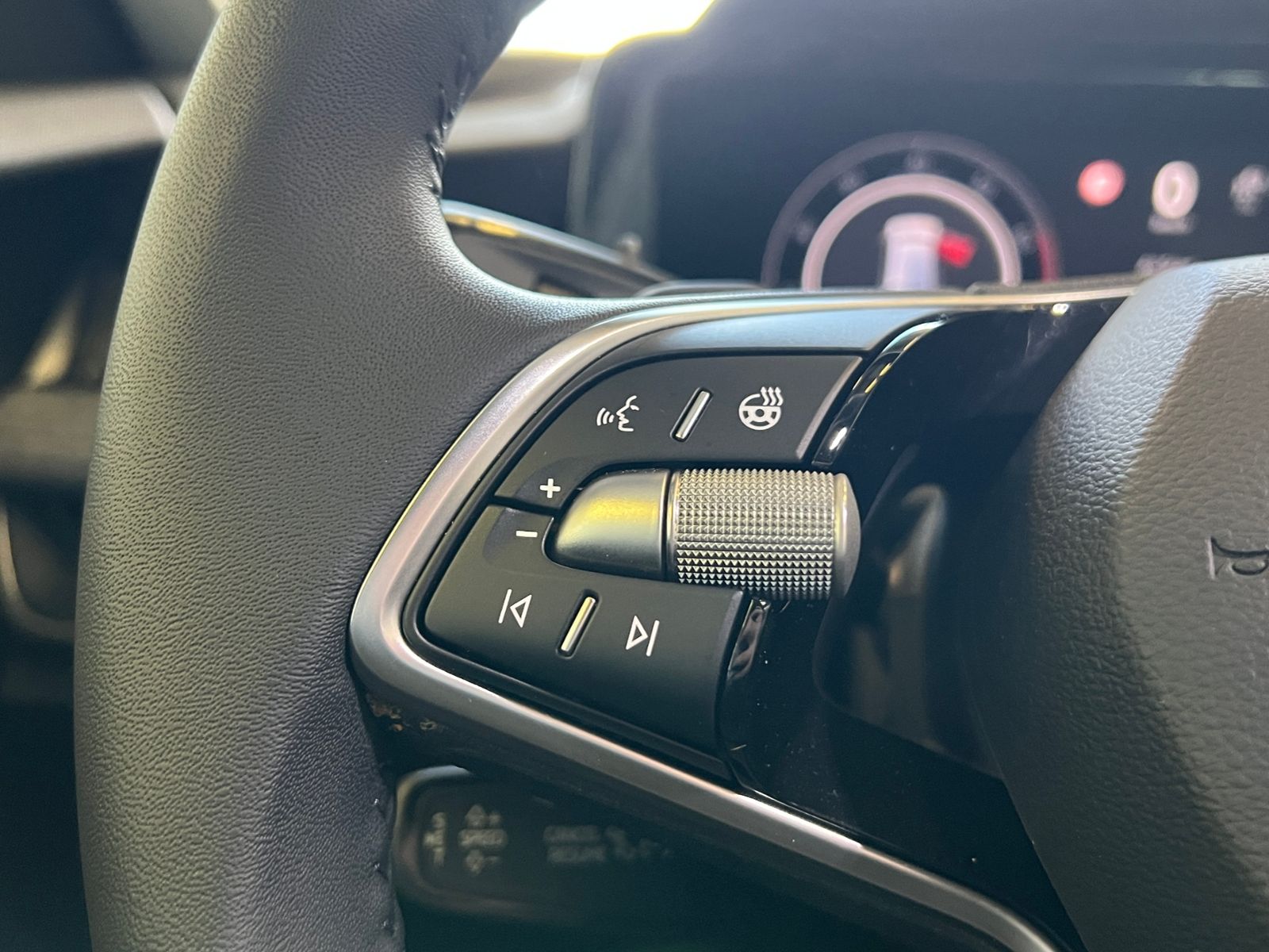 Fahrzeugabbildung SKODA Superb Combi Selection 1.5 TSI mHEV DSG *Vorb. A