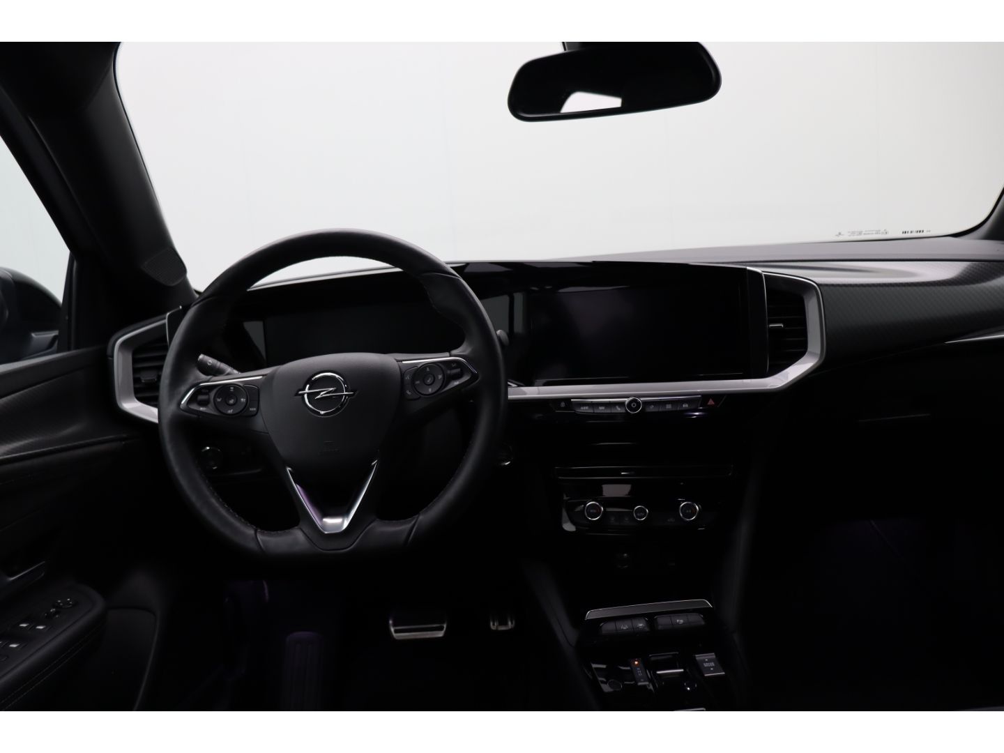 Fahrzeugabbildung Opel Mokka-e Ultimate Digitales Cockpit ACC LED