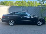 Mercedes-Benz CLK 200 Kompressor*SITZHEIZUNG*KLIMA*TEMPOMAT* - Mercedes-Benz CLK 200 Gebrauchtwagen in Stuttgart