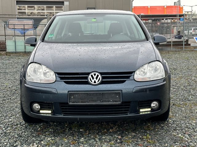 Volkswagen Golf V Lim. Tour *TEMPOMAT/KLIMAAUTOMATIK*