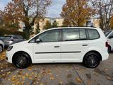 Volkswagen Touran Trendline 1.2~Klima~LED~PDC~Temp~Radio - VW Touran Gebrauchtwagen in München