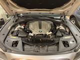 BMW 750Li - - silberne BMW 750