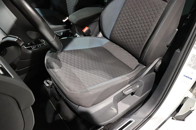 Tiguan IQ.DRIVE 1.5 TSI NAVI KAMERA Digital Cock