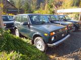 Lada Niva Urban 1.7 i 4x4 - Lada Niva: Pickup