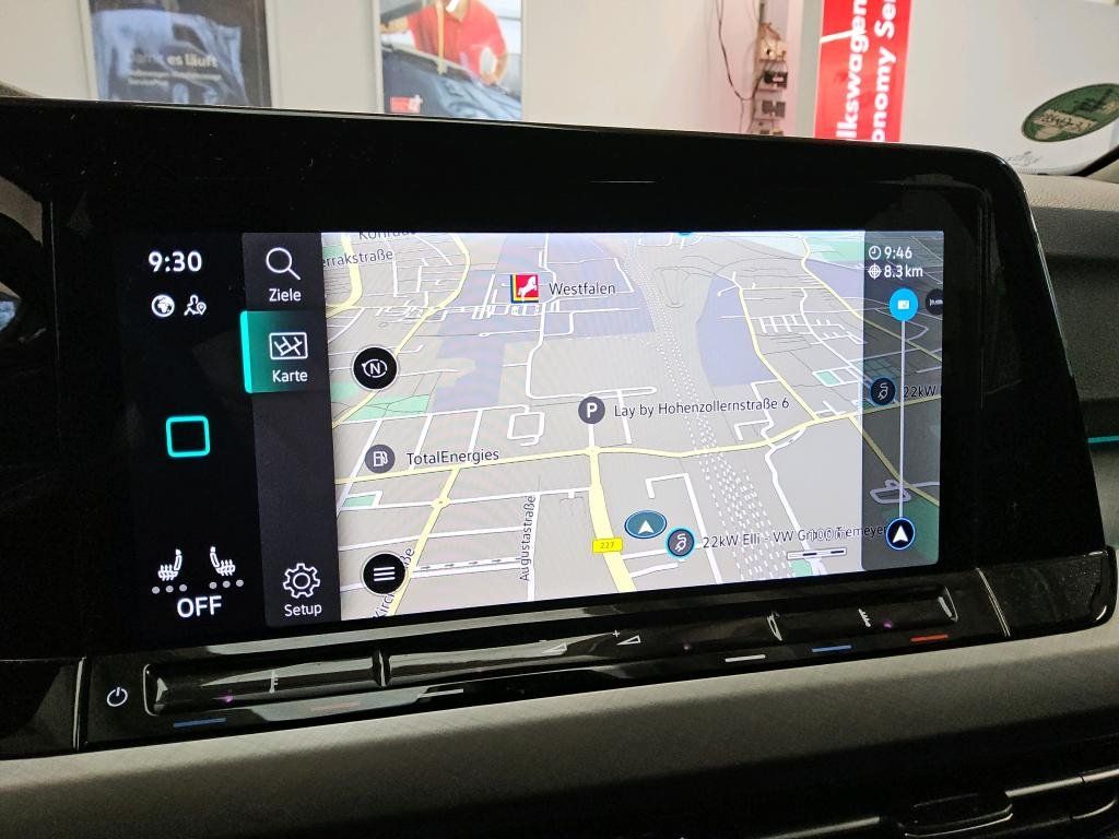 Fahrzeugabbildung Volkswagen Golf Variant Life *Navi*AHK*Cam*PDC*LED*ACC*