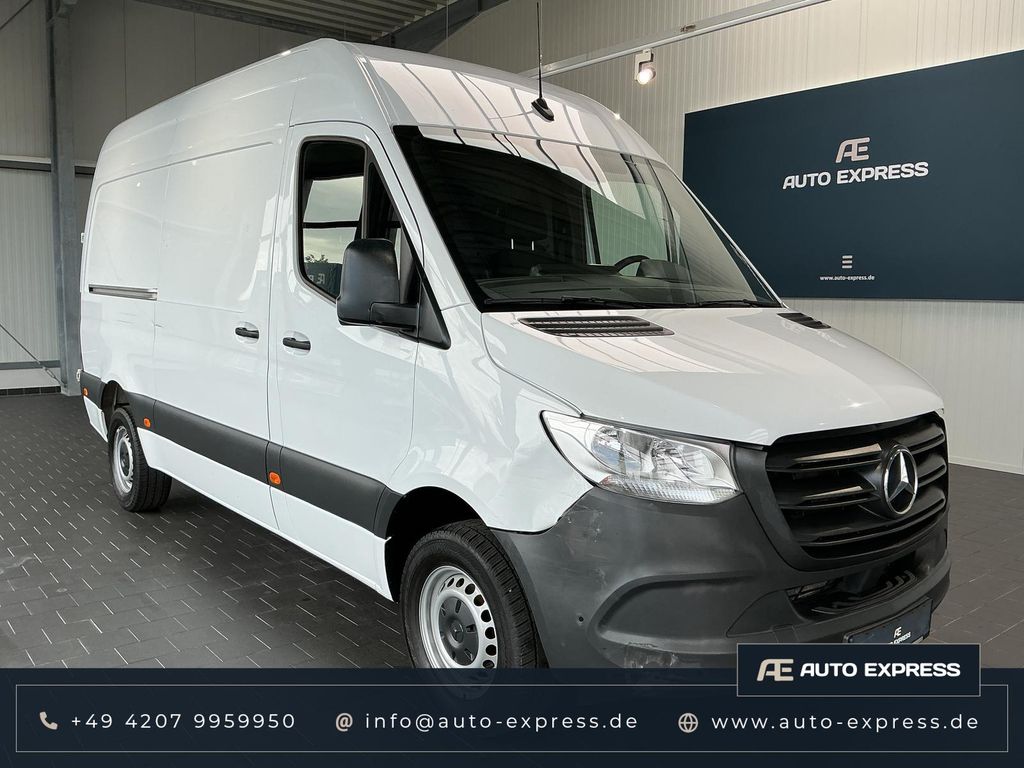 Image of Mercedes-Benz Sprinter