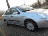 Ford Focus 1.6 Ghia Klima/Schiebedach 2.Hand - Ford aus 2001