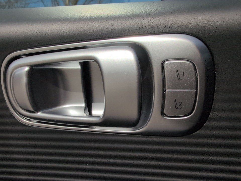 Fahrzeugabbildung Hyundai IONIQ 6 77kWh 4WD FIRST EDITION !GARANTIE-03/31!