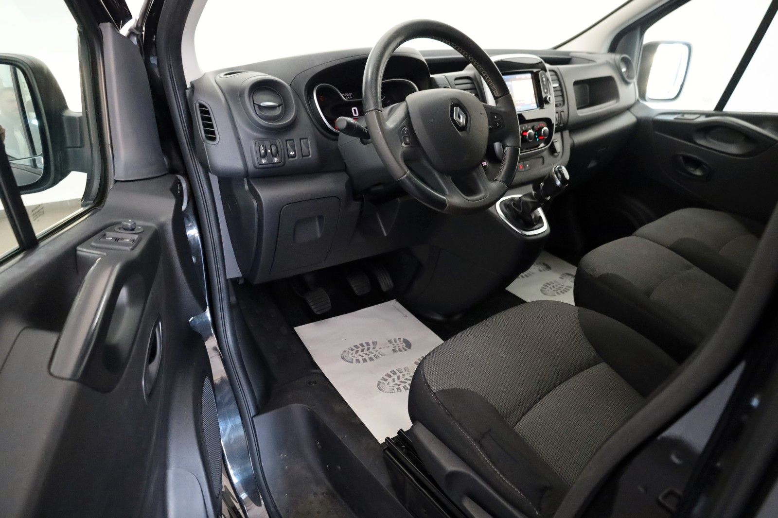 Fahrzeugabbildung Renault Trafic Kasten L2H1 3,0t Komfort Navi,LED,Kamera