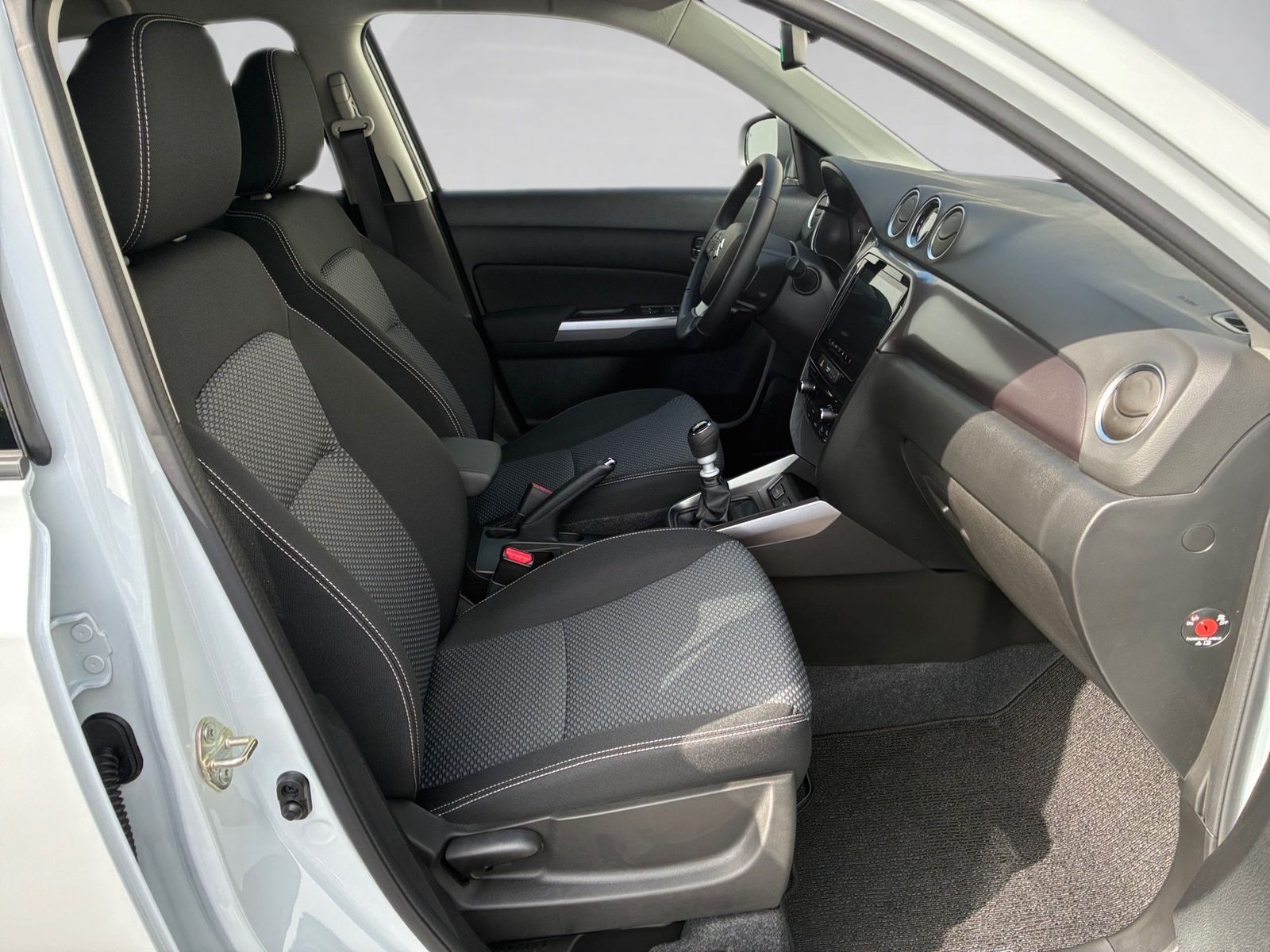 Fahrzeugabbildung Suzuki Vitara 1.4 4x2 Comfort Kamera,LED,Navi,SHZ,ACC