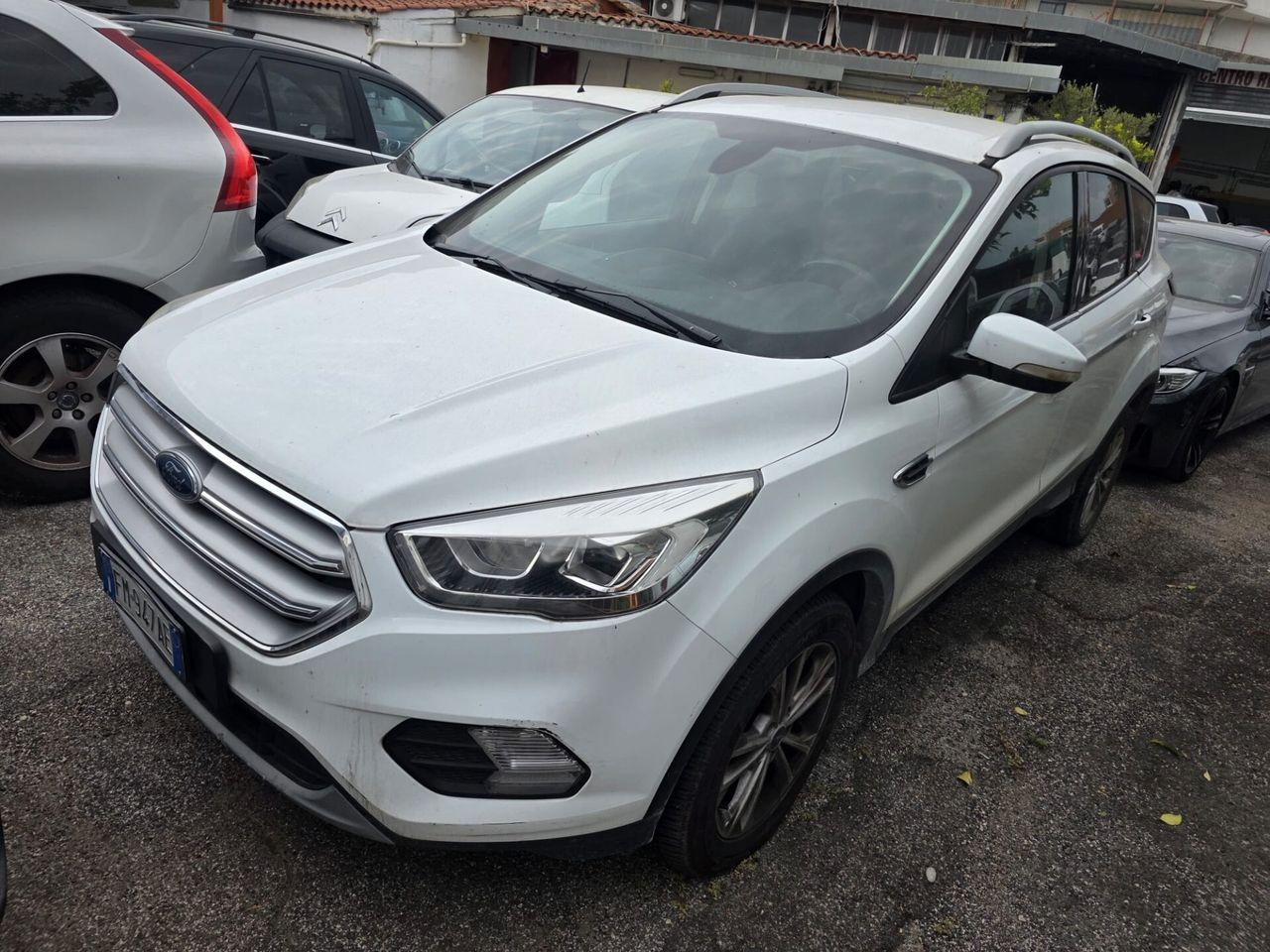 Ford Kuga - 1