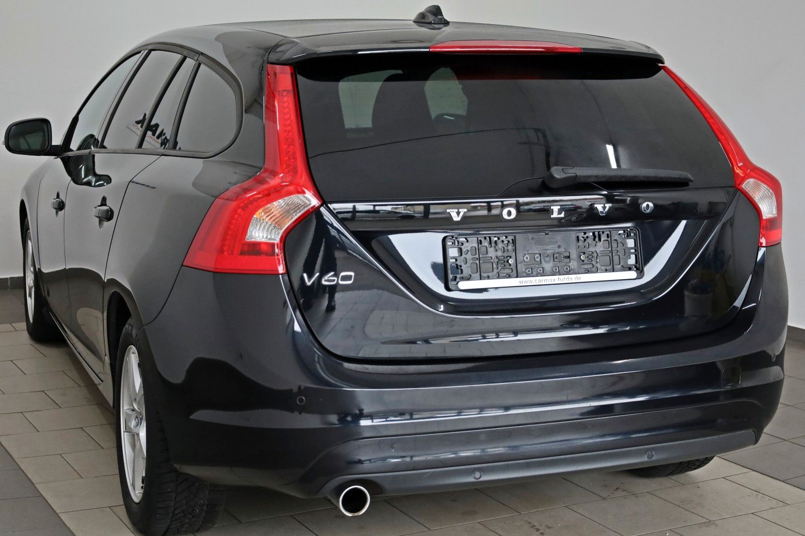 Fahrzeugabbildung Volvo V60 Kombi Business Edition Xenon,Navi,Harman/K,