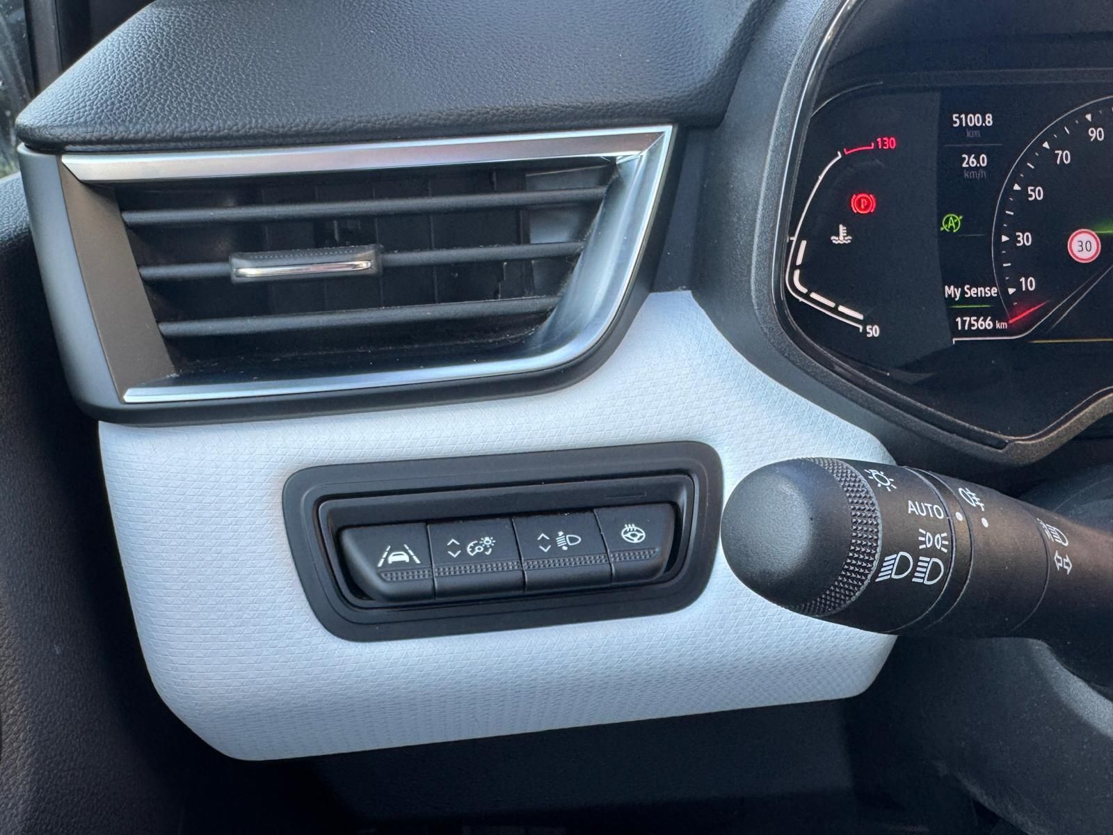 Renault Clio - Bild 17