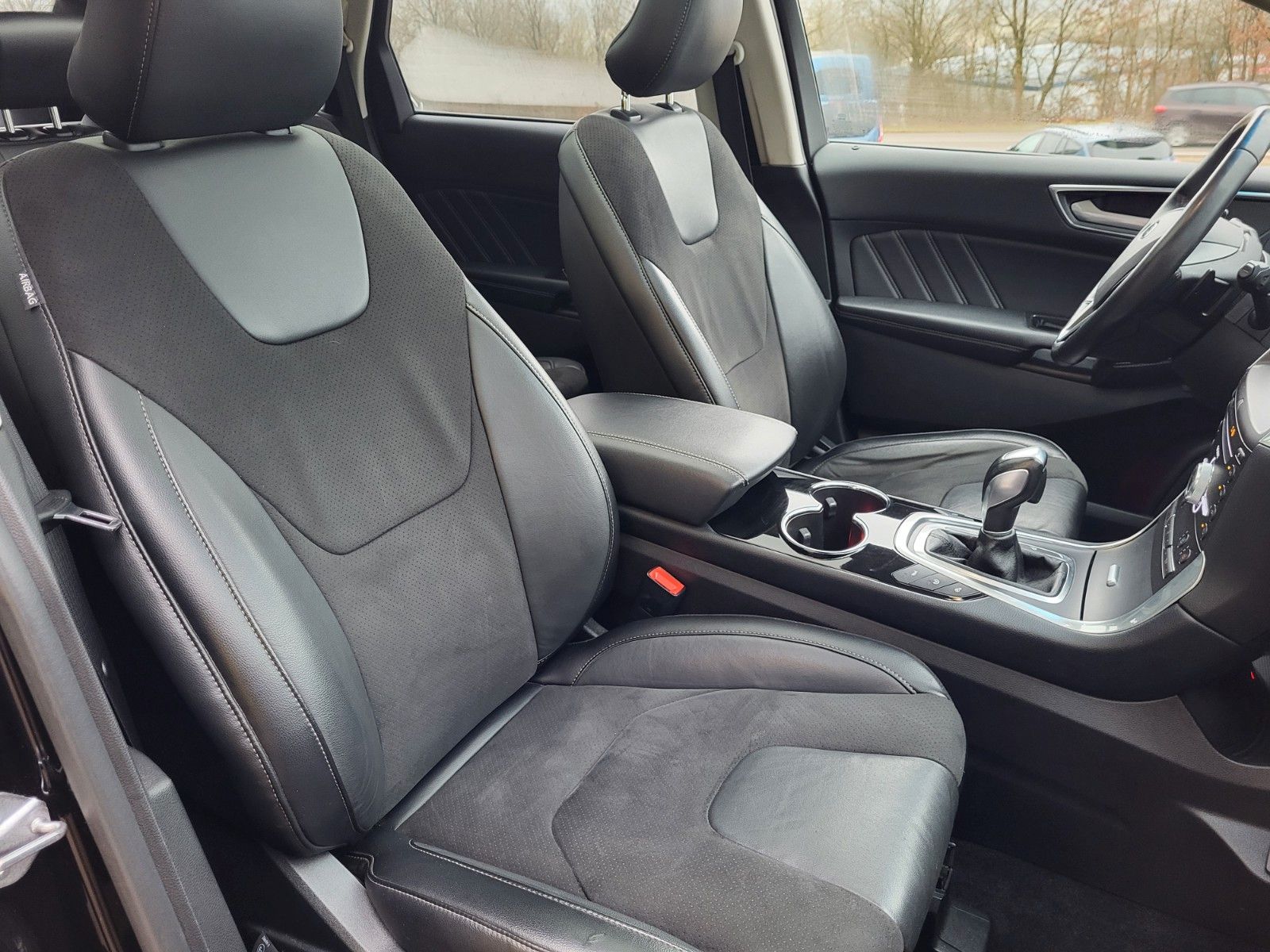 Fahrzeugabbildung Ford Edge Sport 4x4 Autom. Winter P., Kamera, Navi