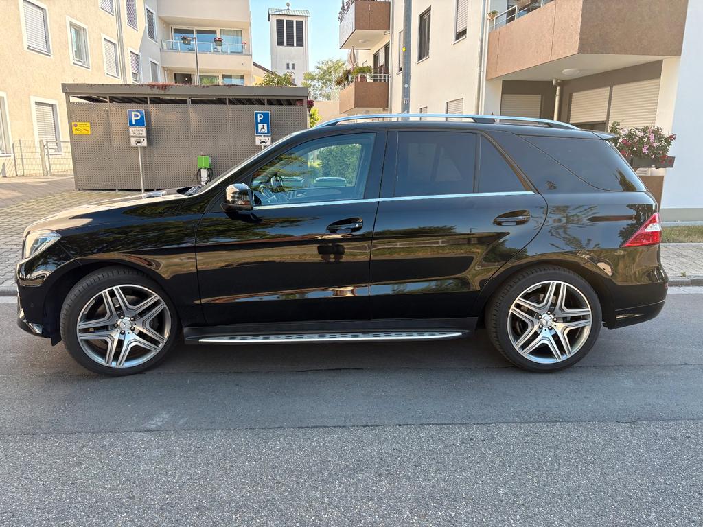 Mercedes-Benz ML 500