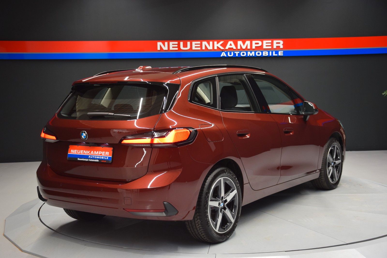 Fahrzeugabbildung BMW 218 i Active Tourer ACC Memory LED Kamera H&k