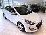 Hyundai i30 blue Basis - Hyundai i30: Blue
