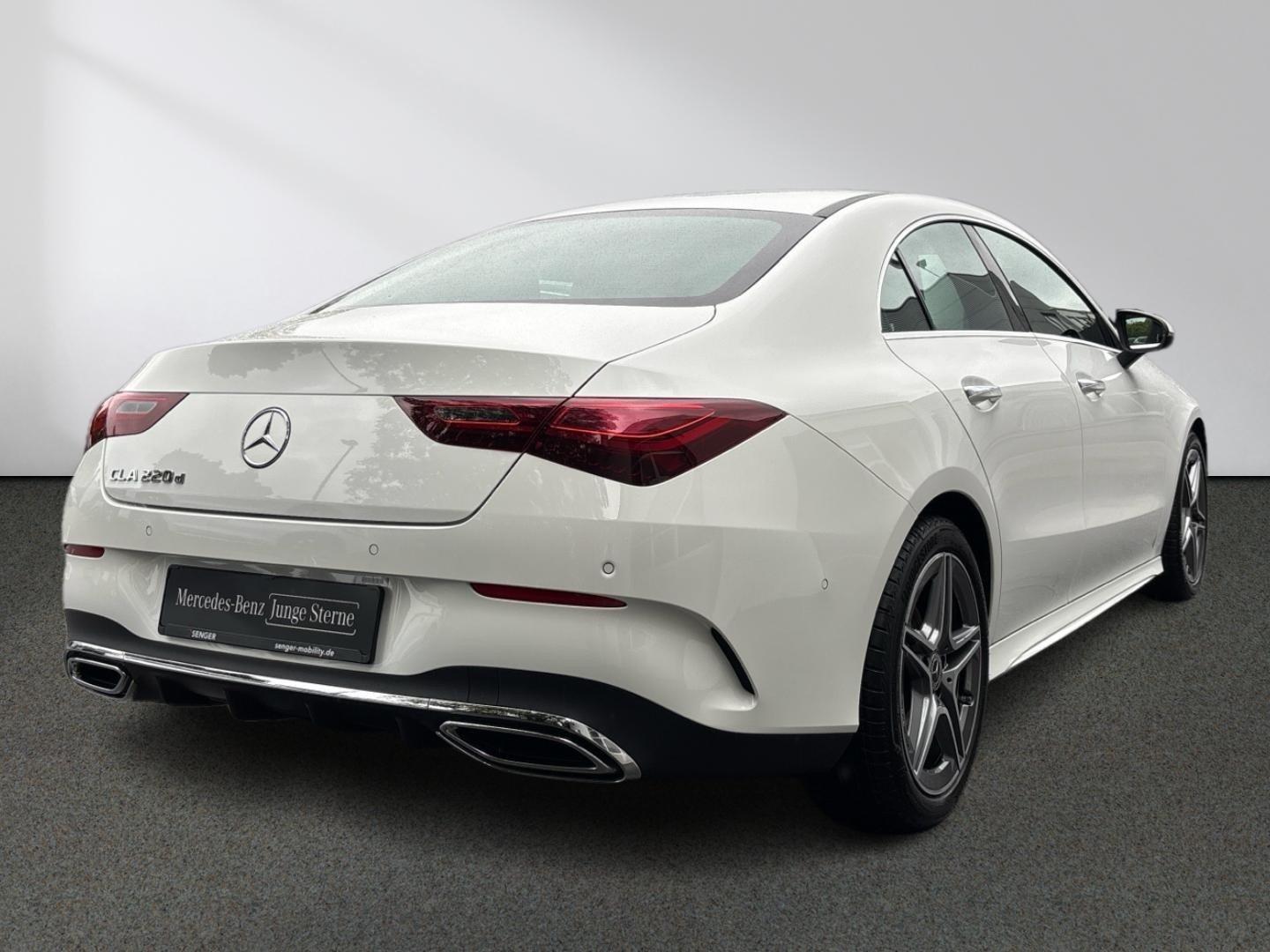 Mercedes-Benz CLA 220 d AMG Keyless-Go Ambiente Kamera LED