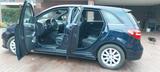 Mercedes-Benz B 200 Benzin Autom. Anh.  Metallic dunkel blau - : Blau, Metallic