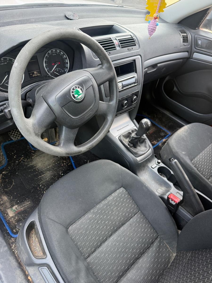 Skoda Octavia 2011 — photo 6