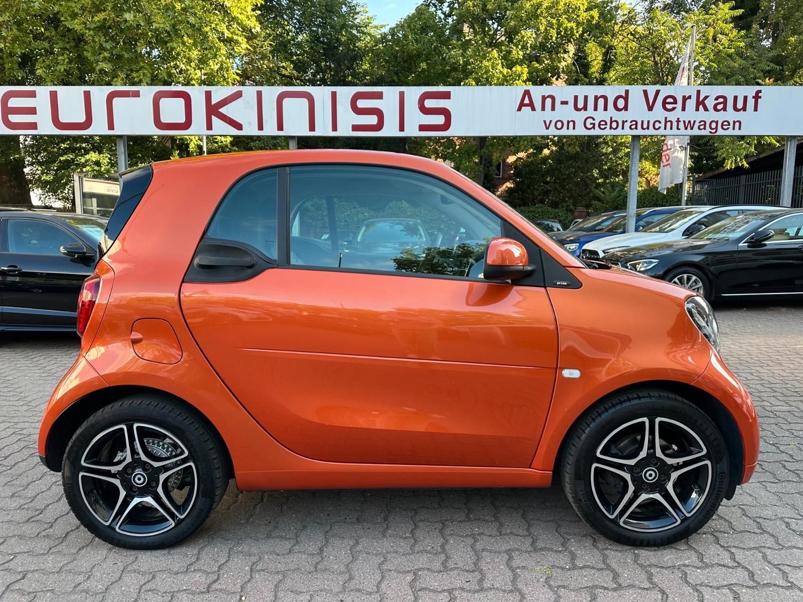 Smart fortwo 66kW DCT*PANORAMA*NAVI*SHZ*JBL*KAMERA*