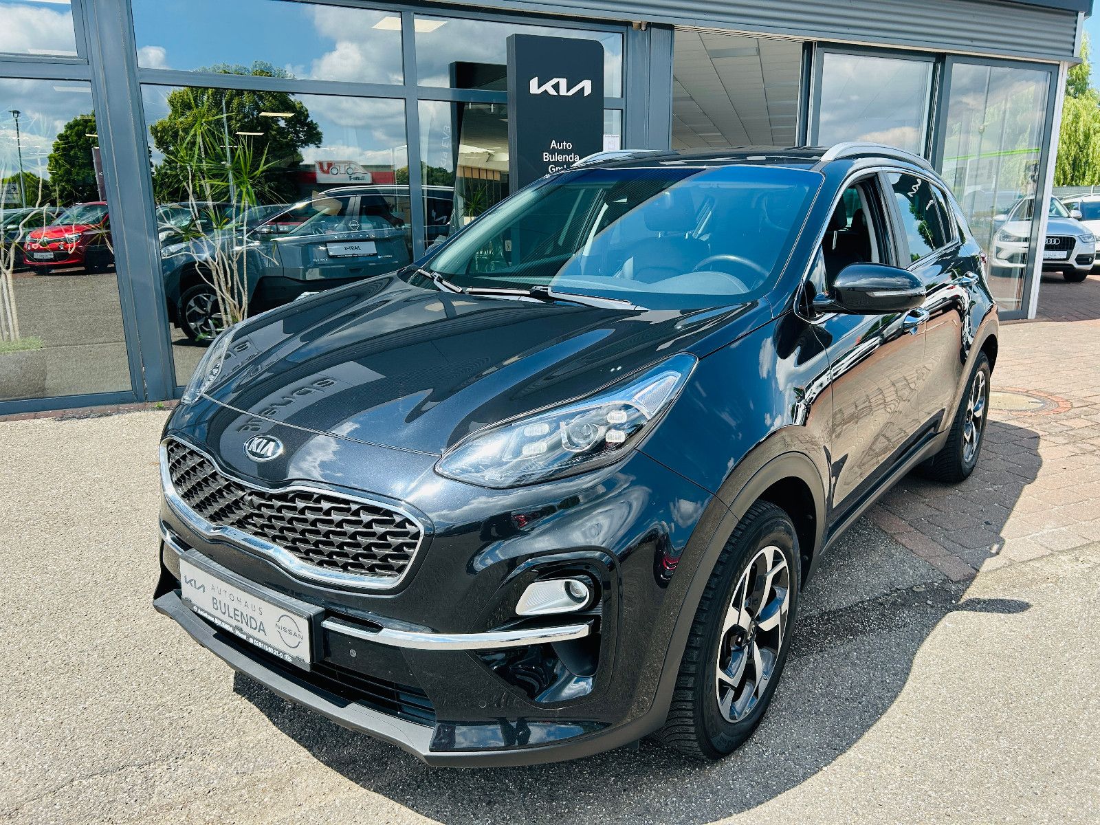 Kia SPORTAGE 1.6 2WD Spirit TECH LEDER JBL NAVI AWR imagem 2