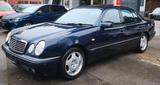 Mercedes-Benz W210 E 240 AUTOMATIK/I.HAND/ORG.136TKM - Mercedes-Benz E-Class: 210