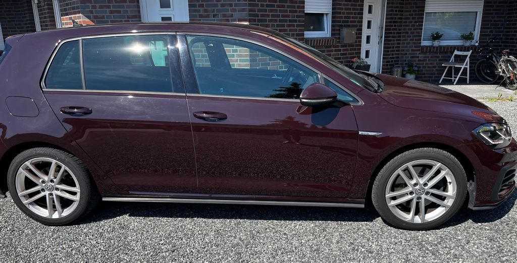 Image of Volkswagen Golf