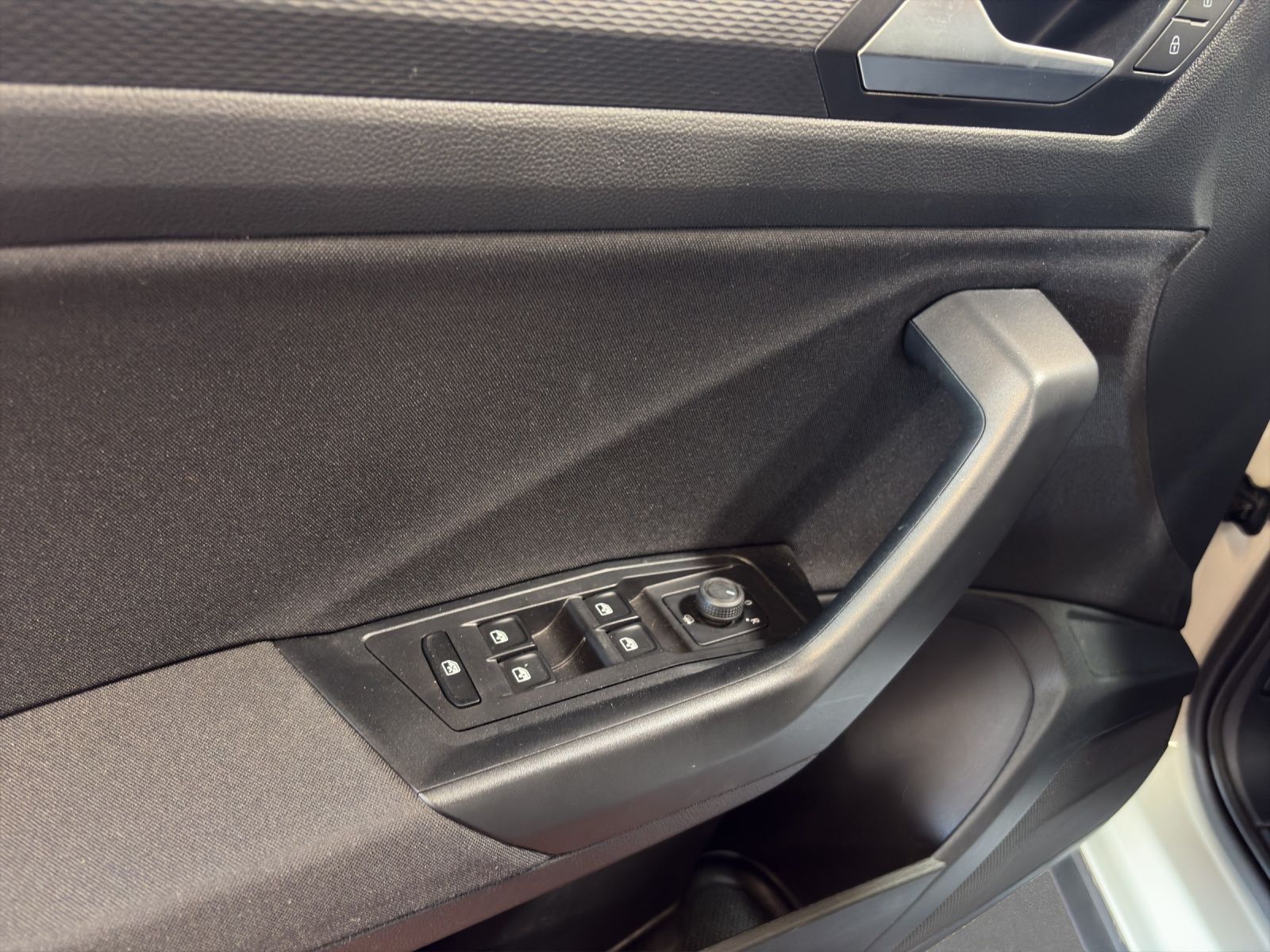 Volkswagen T-Roc - Bild 14
