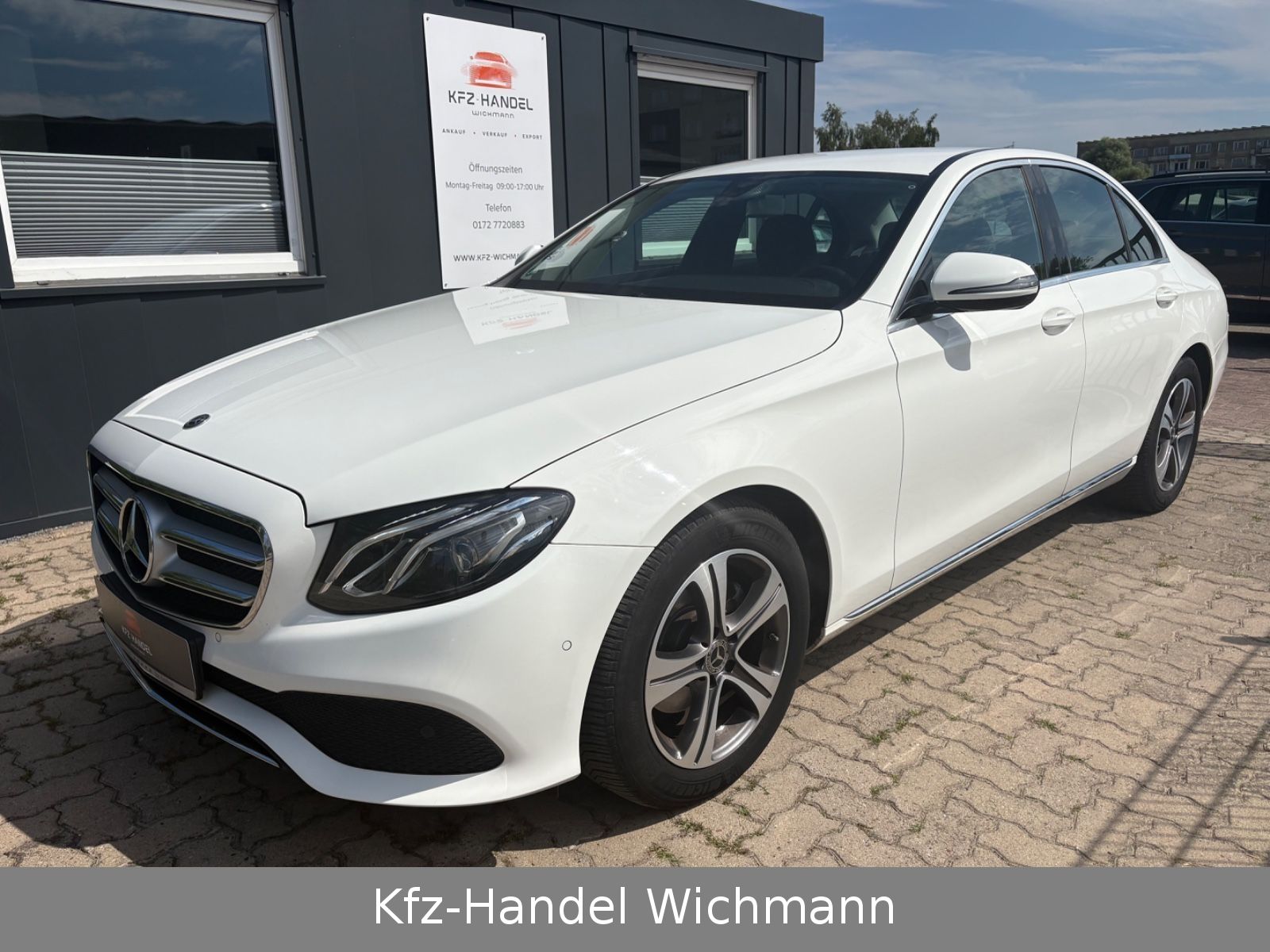 Mercedes-Benz E 200 Avantgarde - Bi-Xenon - Navi - Kamera