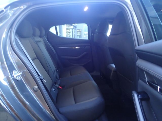 Fahrzeugabbildung Mazda 3 Selection SKYACTIV-G 2.0 M-Hybrid HUD Navi 360