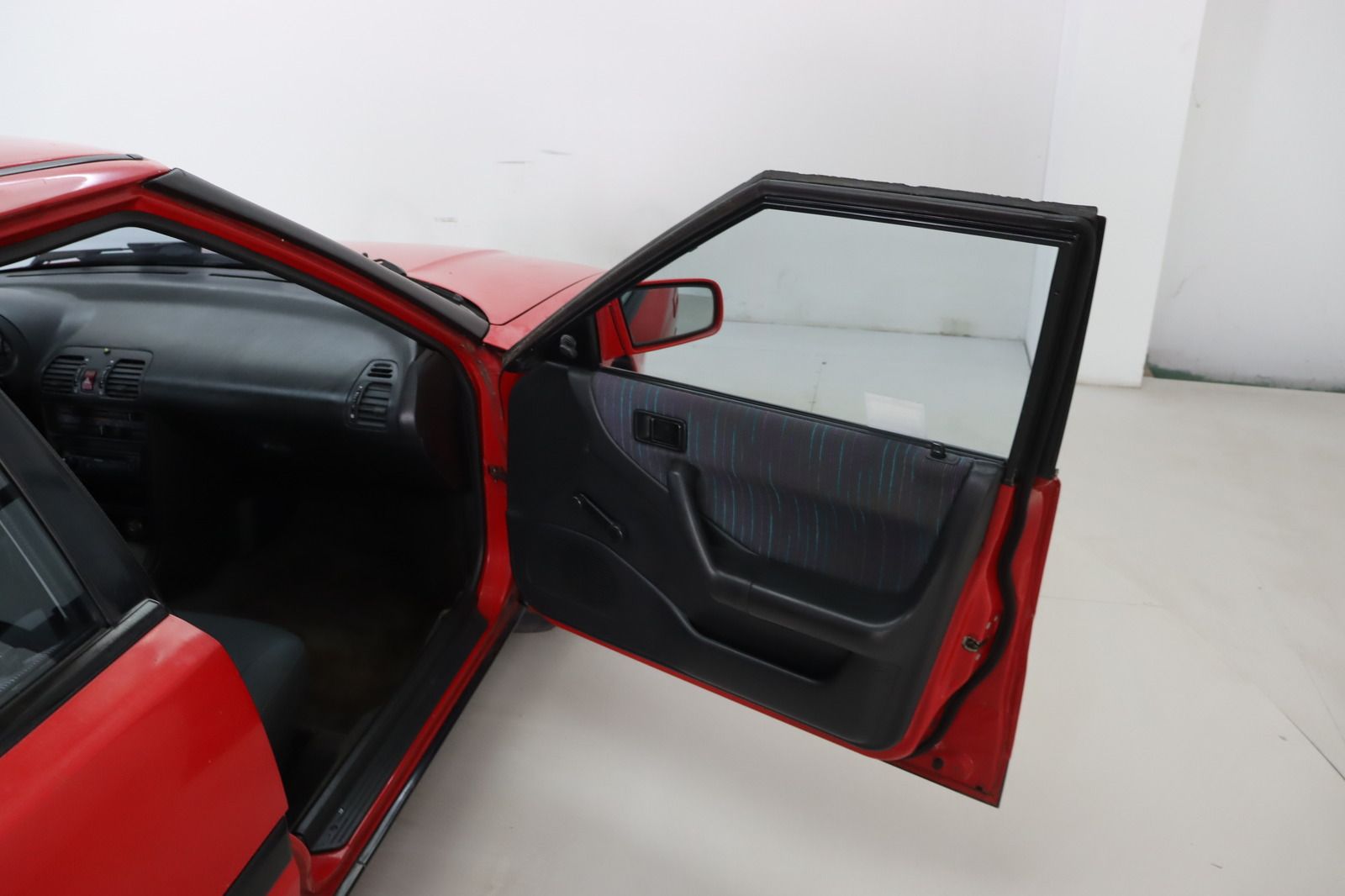 Fahrzeugabbildung Mazda 323 F 1.6 GLX 1. Hand * wenig km