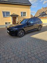 BMW X3 xDrive20i AT - M Sportpaket 15tkm BJ23 - BMW X3 mit Benzin-Antrieb: Sportpaket