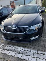 Skoda Octavia 2.0 TDI DSG Ambition Combi Ambition