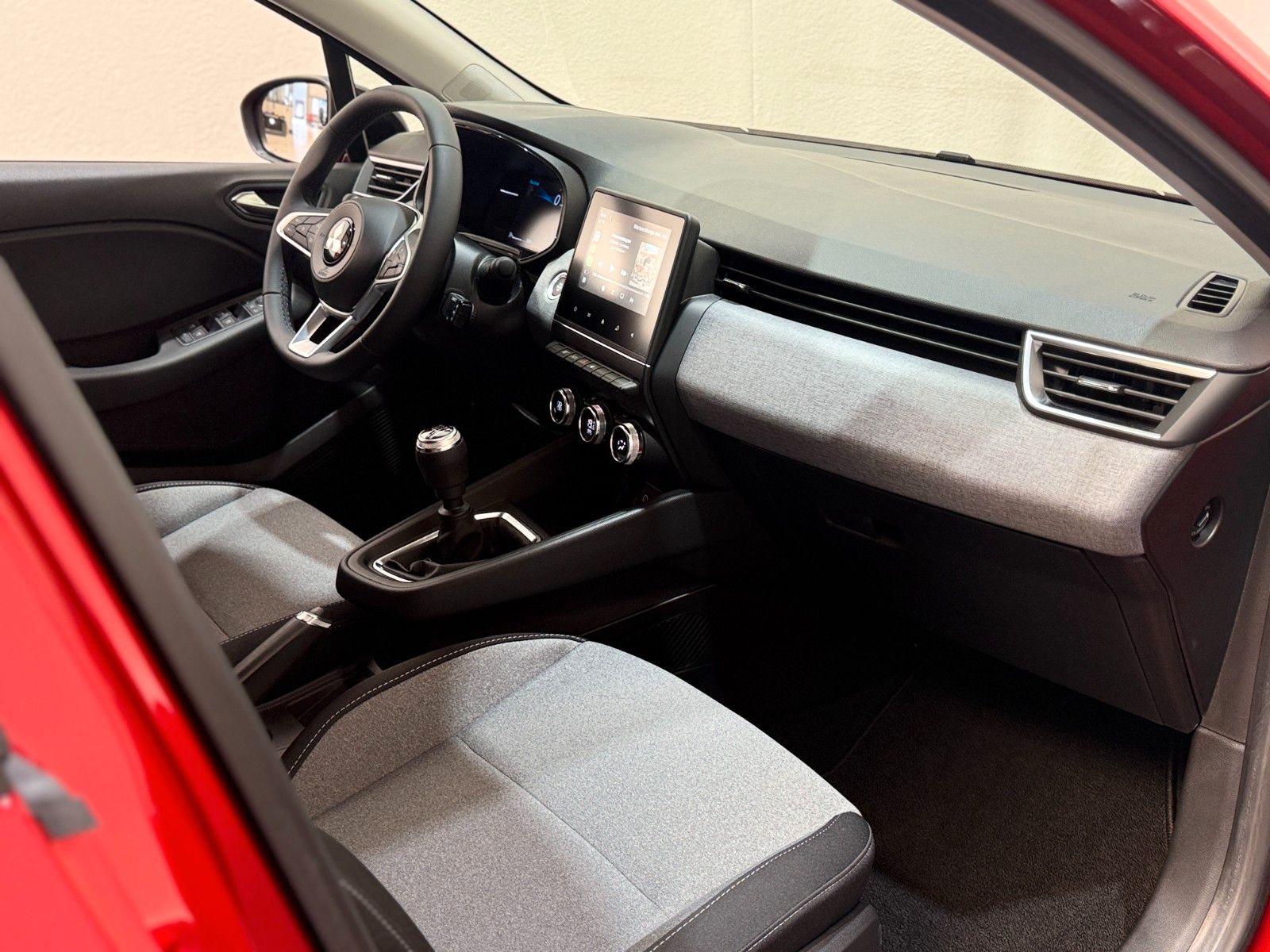 Fahrzeugabbildung Mitsubishi Colt 1.0 Plus / LED / RFK / Apple Carplay