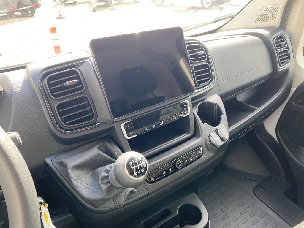Fahrzeugabbildung Citroën Jumper 2.2 BlueHDi 140 L3H2 *AZV*NAVI*Allwetterr