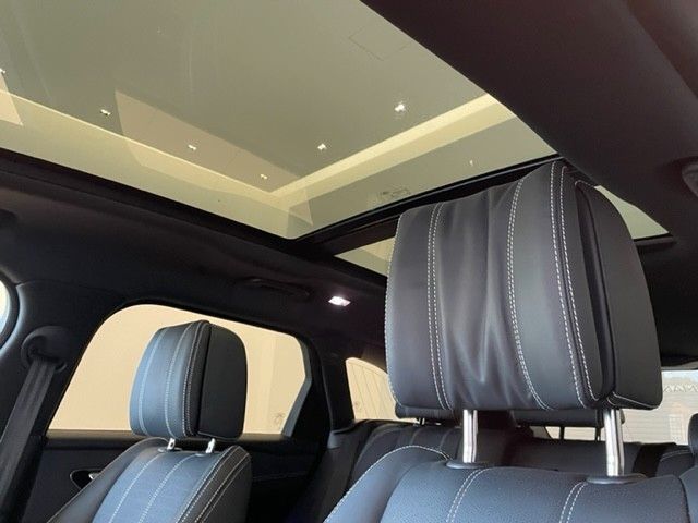 Fahrzeugabbildung Land Rover Range Rover Velar P250 R-Dynamic HSE