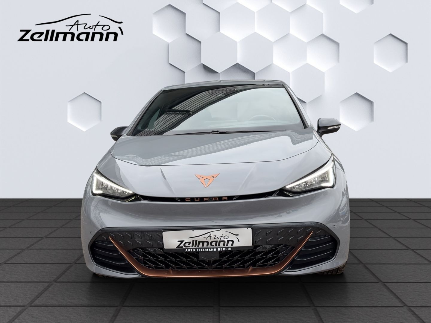 Born 150kW LED ACC 360°Kamera ParkLenkAssist Sit